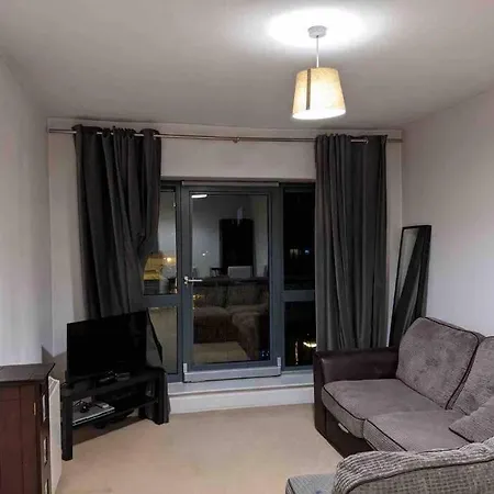 Beautiful 2 Bed Apt In Grand Canal Dublino