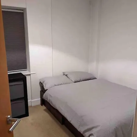 Beautiful 2 Bed Apt In Grand Canal Lejlighed